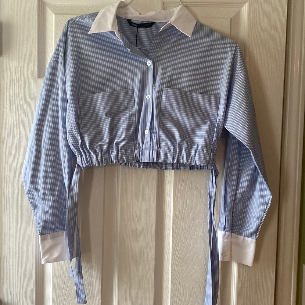 Zara Crop Button Down Shirt- Blue & White